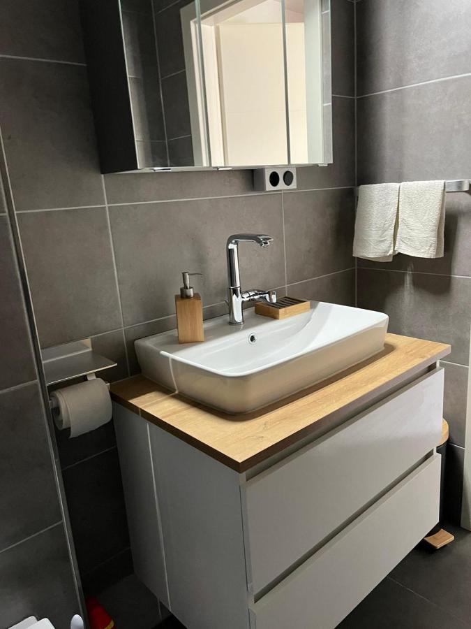 Moderne, Ruhige Ferienwohnung , Ideal Zum Abschalten Hadamar ภายนอก รูปภาพ