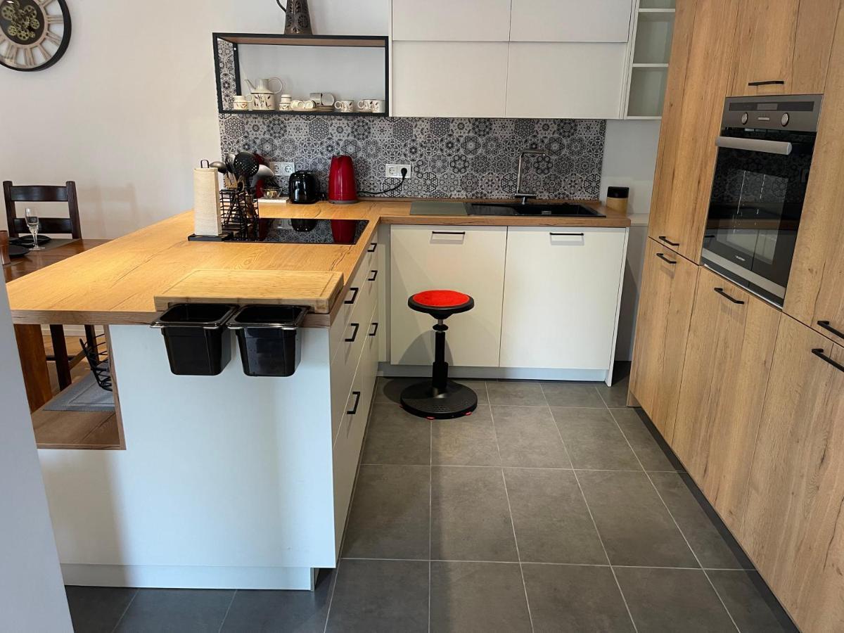 Moderne, Ruhige Ferienwohnung , Ideal Zum Abschalten Hadamar ภายนอก รูปภาพ