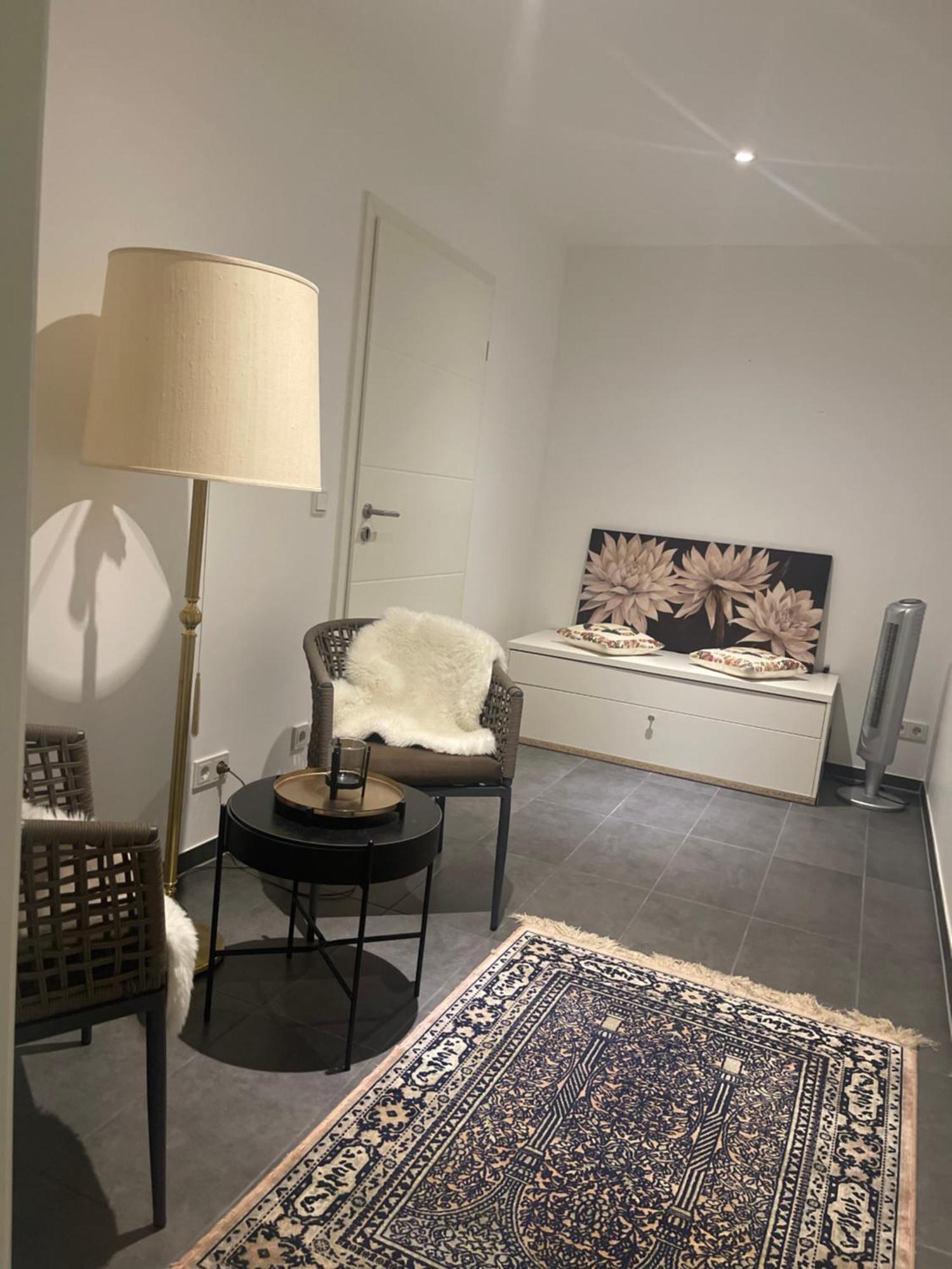 Moderne, Ruhige Ferienwohnung , Ideal Zum Abschalten Hadamar ภายนอก รูปภาพ